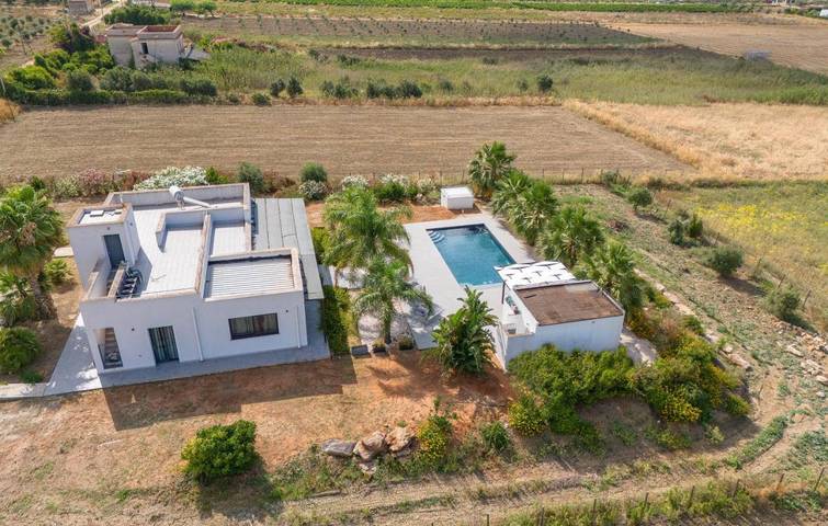 Location de vacances pour 11 personnes, avec piscine ainsi que vue et jardin à Menfi - 2