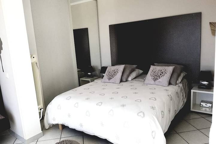 Gîte pour 2 personnes, avec terrasse et jardin à Cabris - 2