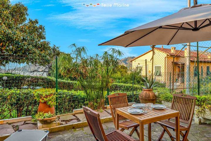 Appartement entier, Appartement de vacances pour 2 personnes avec balcon/terrasse in Lerici, Commune de Lerici