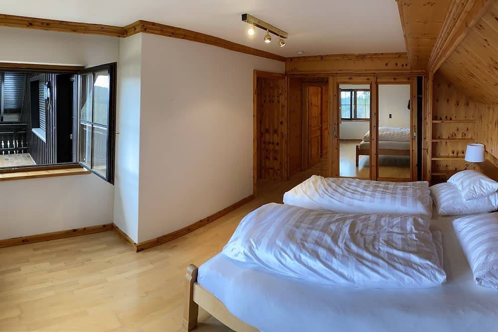 Villa in het Zwarte Woud met binnenzwembad in Feldberg (Schwarzwald), Feldberg