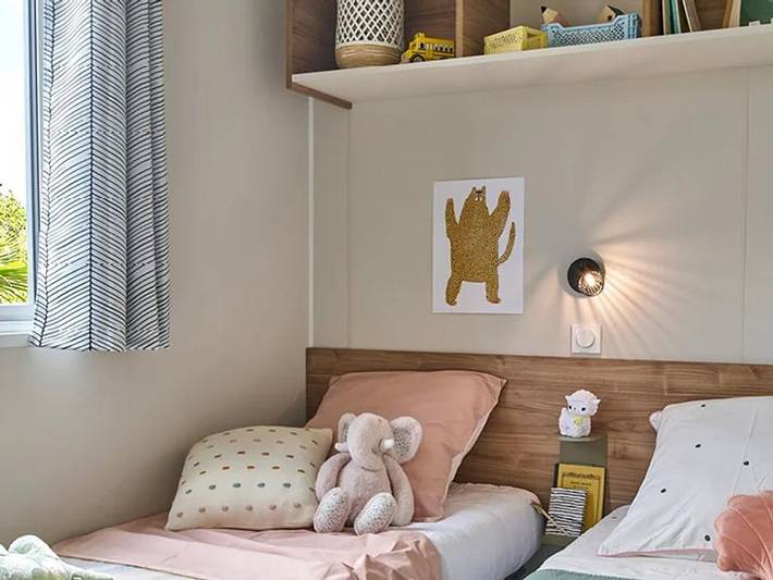 Mobil home pour 6 personnes, avec bassin pour enfant dans Doué-en-Anjou - 4