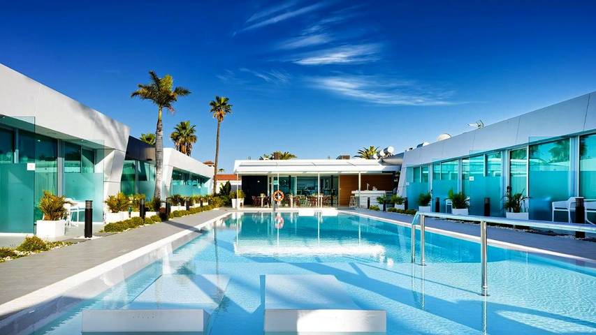 Hôtel pour 2 personnes, avec piscine et terrasse