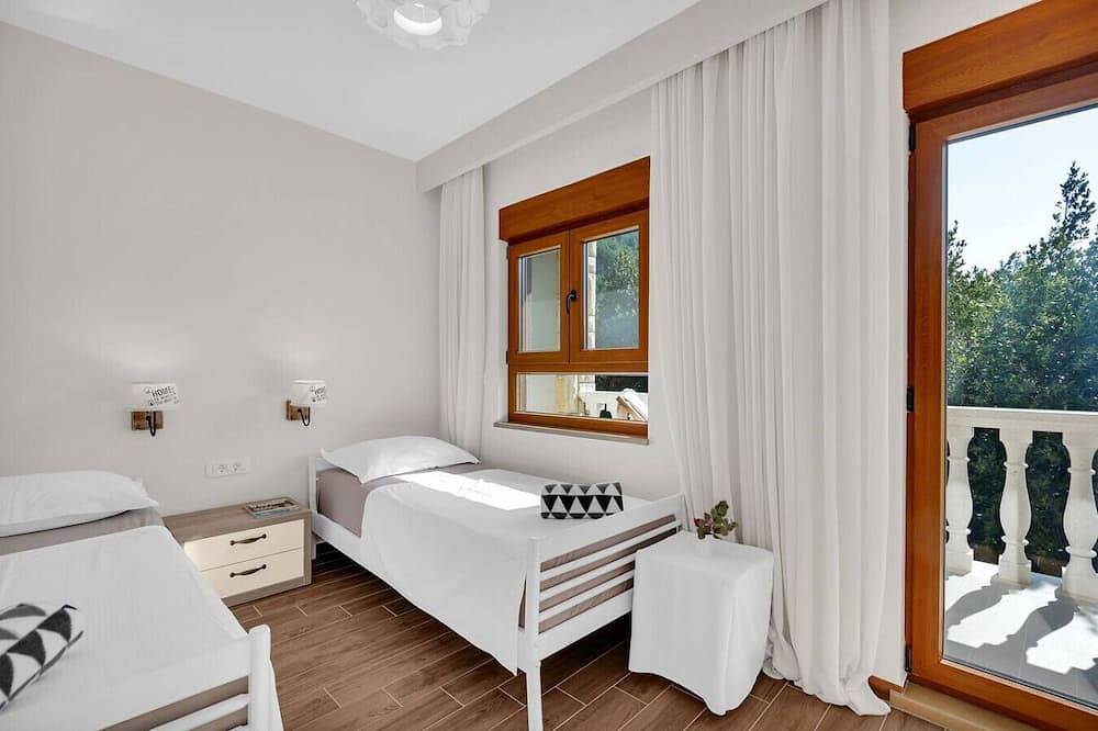 Villa Markota!200m from the Sea! in Promajna, Makarska Riviera
