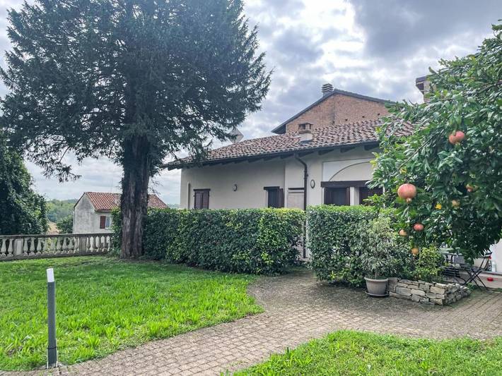 Ferienhaus für 3 Personen, mit Terrasse und Garten in Montemagno
