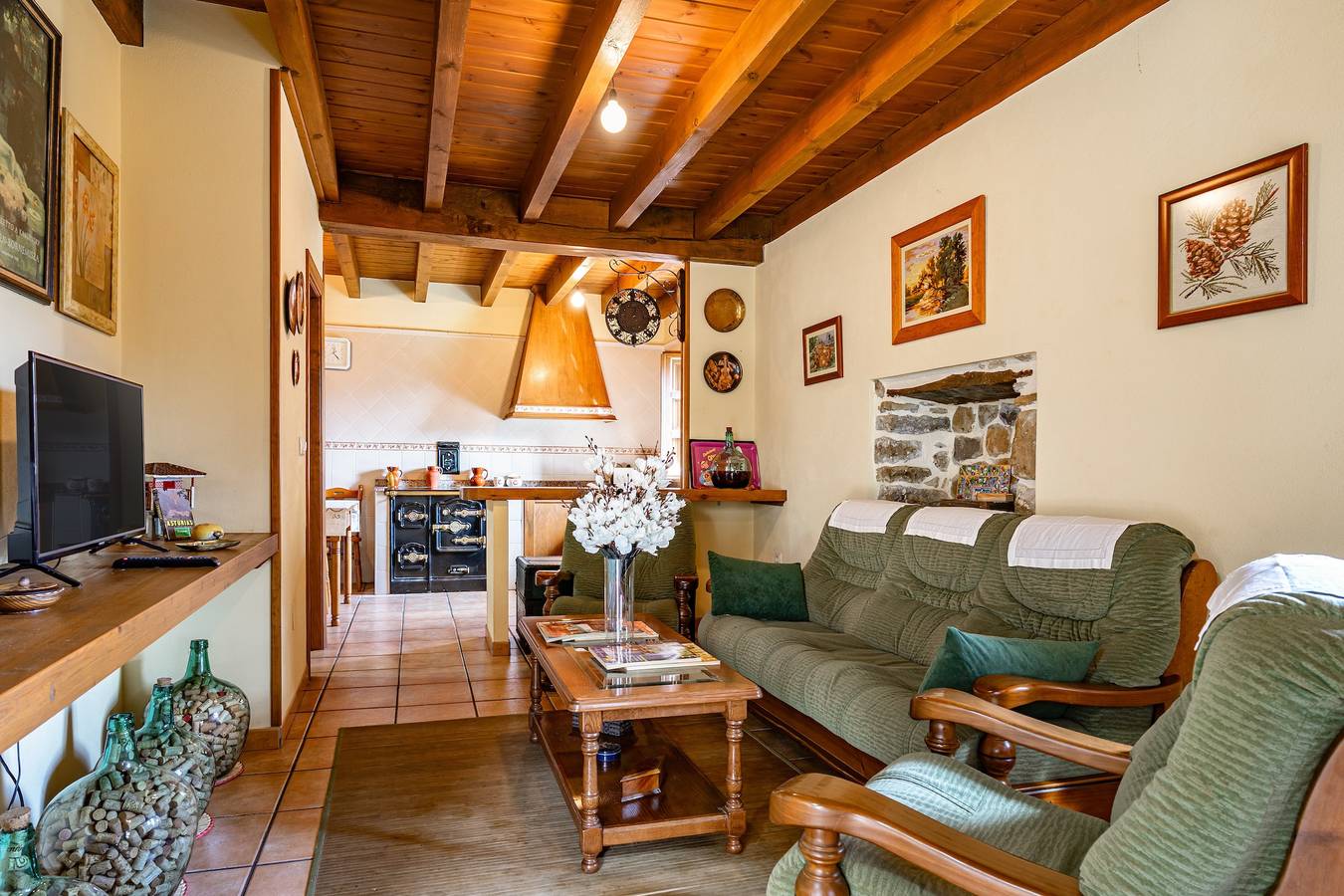 Finca 'Mesilda' mit Bergblick, privater Terrasse und Balkon in Peñamellera Baja, Sierra del Cuera