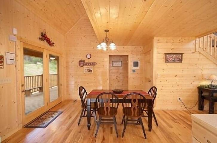 Holiday rental for 12 people, with balcony and hot tub, with pets in Blue Ridge Mountains