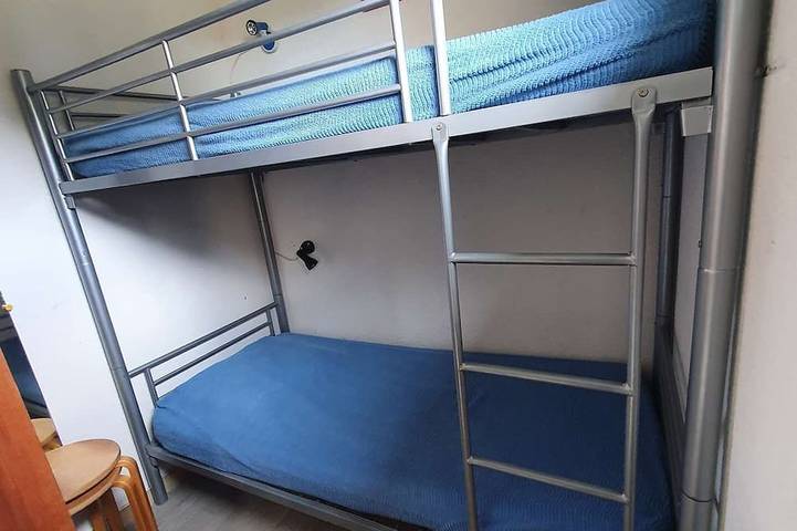 Gîte pour 5 personnes, avec terrasse, animaux acceptés dans Plage de l'Almanarre - 2