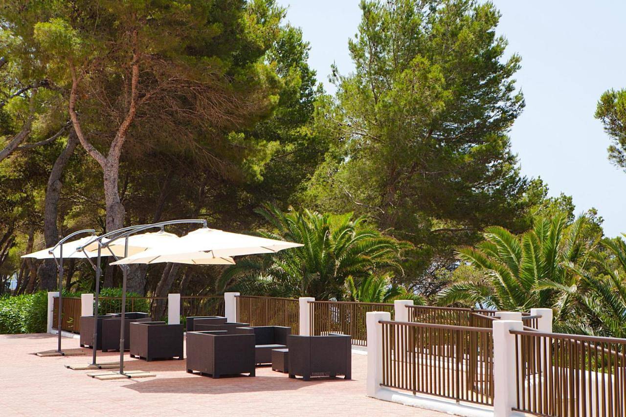 Club Cala Azul in Cala Llenya, Santa Eulària des Riu