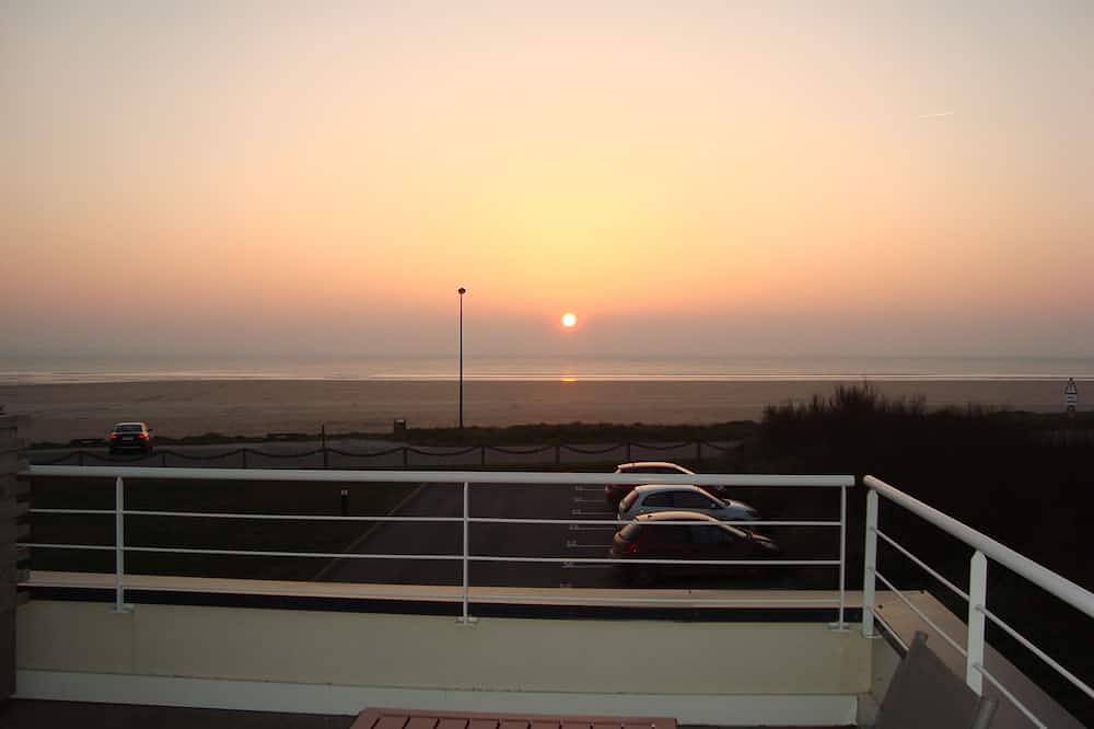 Apartamento entero, Nuevo Duplex con terraza frente al mar. in Plomodiern, Châteaulin und Umgebung
