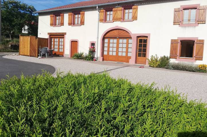 Location de vacances pour 6 personnes, avec Jardin à Fraize