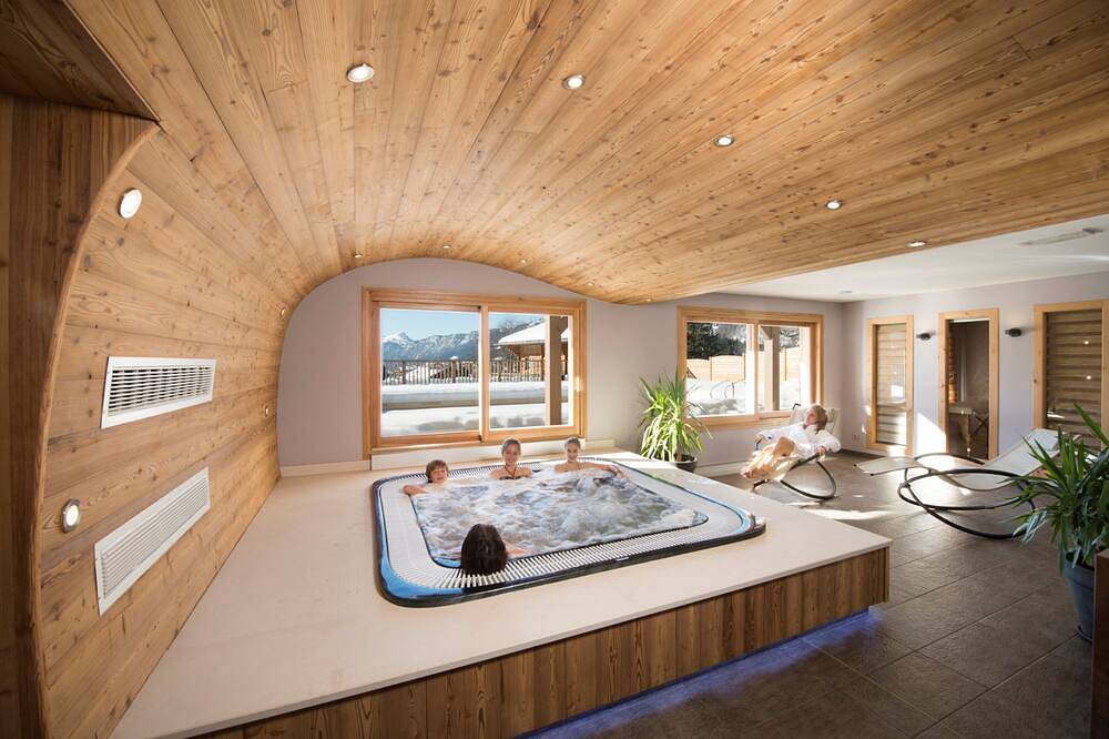 Appartement entier, Gite Paquerette avec Spa et Piscine in Saint-Jean-de-Sixt, Région d'Annecy