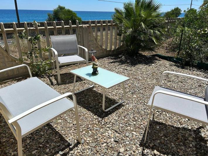 Location de vacances pour 6 personnes, avec terrasse et vue à Bianco (homonymie) - 2