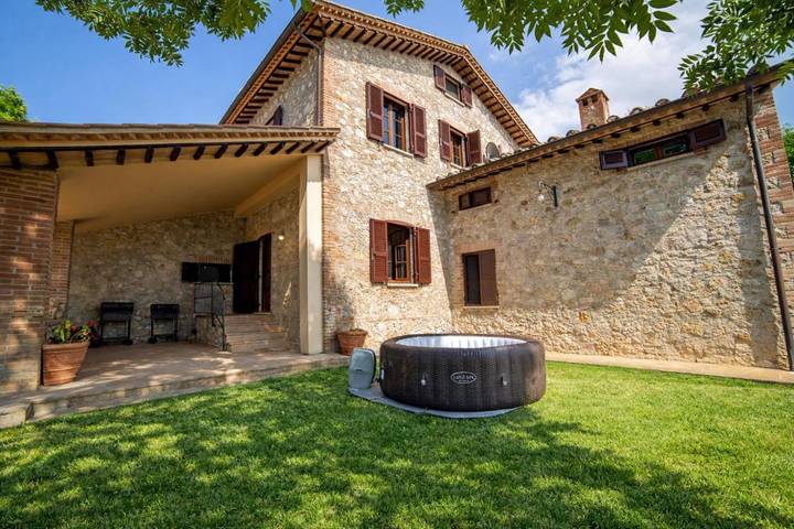 Location de vacances pour 15 personnes, avec vue ainsi que jardin et piscine, animaux acceptés à Lugnano in Teverina - 3