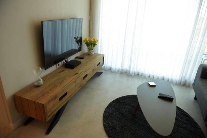 Gîte pour 3 personnes, avec piscine et vue ainsi que sauna et jardin dans Cesaree - 3