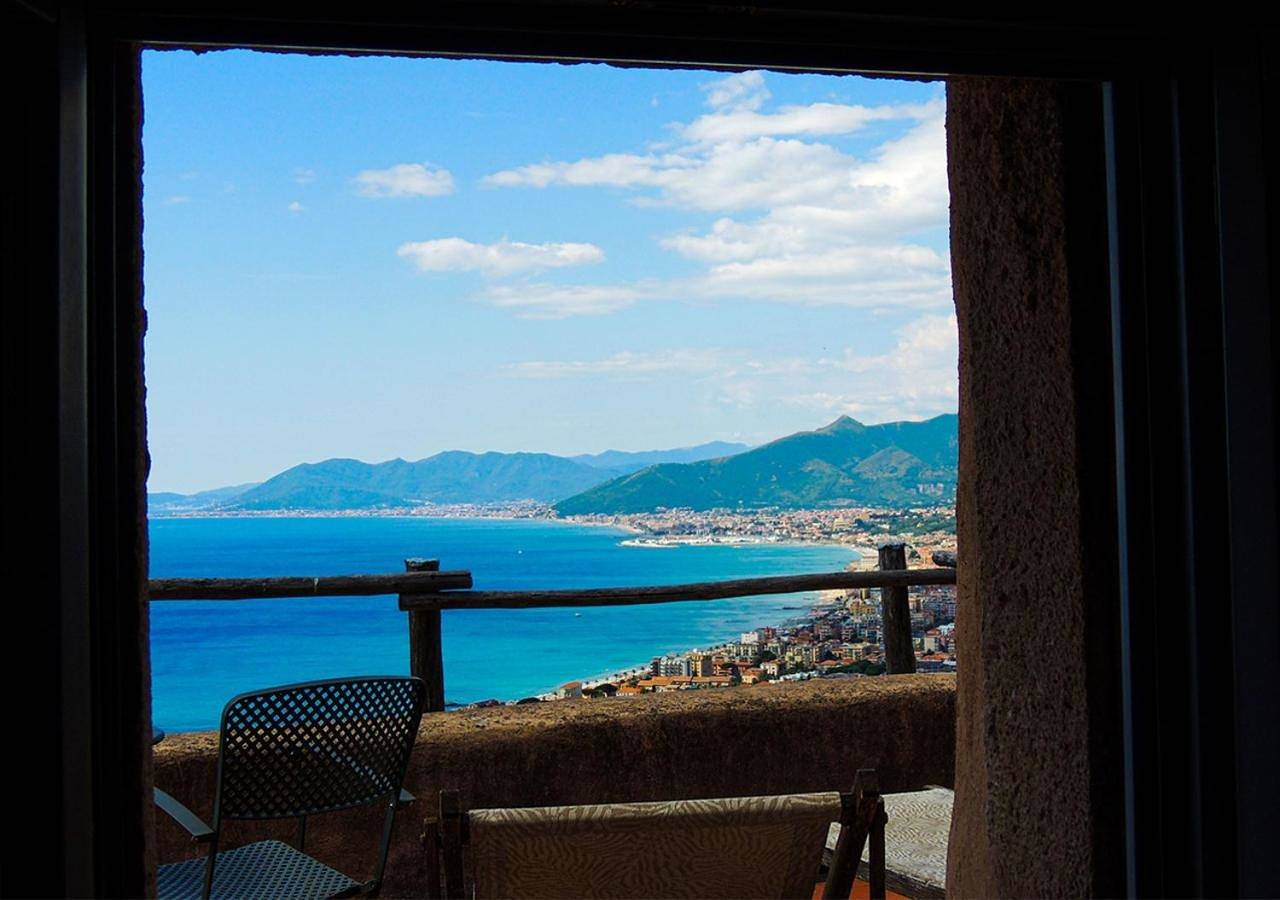Blu Oltremare in Verezzi, Borgio Verezzi