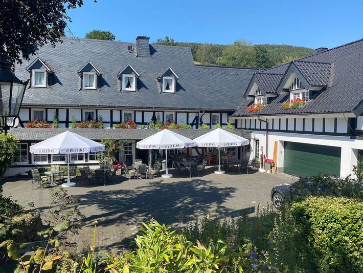 Ganze Wohnung, Ferienwohnung Dorfblick mit großem Balkon und einem wunderschönen Ausblick in Lennestadt, Sauerland