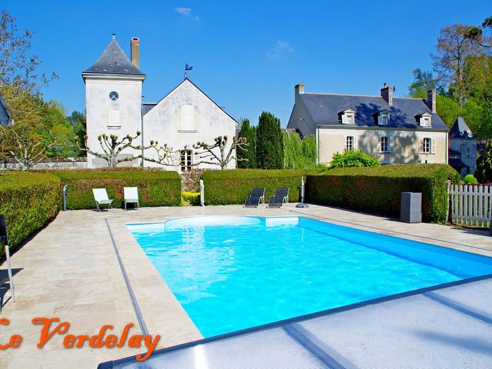 Gîte for 4 people, with terrace and pool in Loire Valley