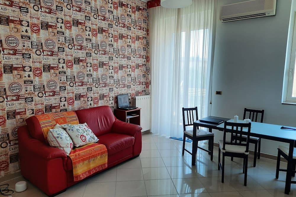 Entire apartment, Apartment in the center in Manfredonia, Gargano