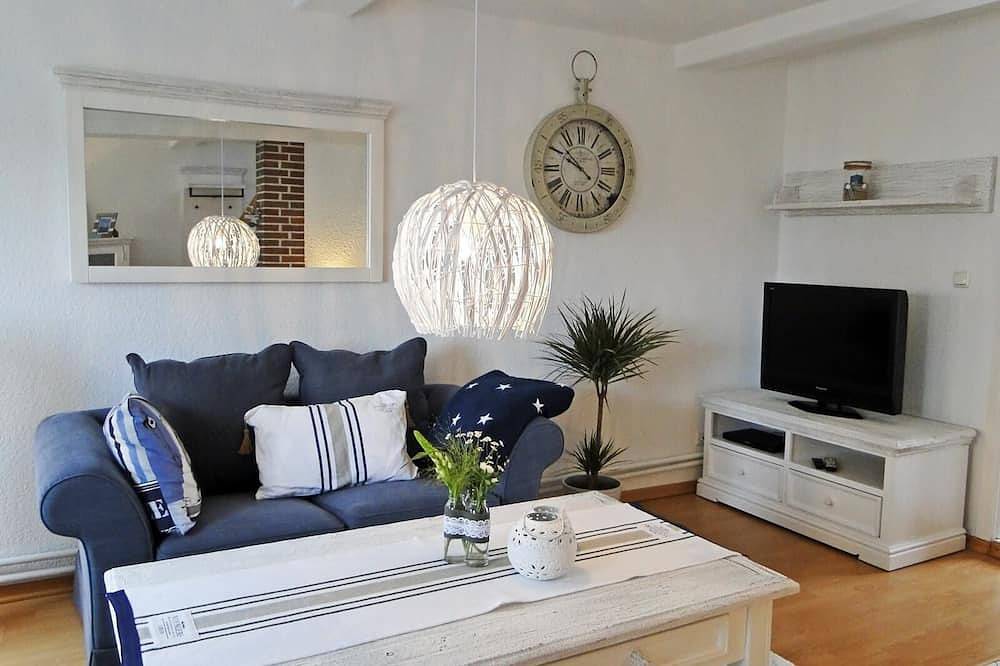 Das kuscheliges Ferienhaus \"Föh´s lüttes Huss\" mit Kamin und Schleiblick in Kappeln, nur 50 Meter vom Hafen entfernt, ist ideal geeignet für Ihren Erholungs- oder Aktivurlaub zu zweit in Kappeln, Kappeln & Umgebung