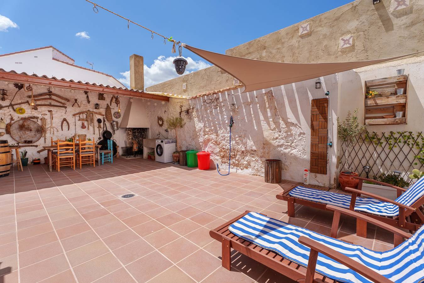 Casa de vacaciones "La Luna" con terraza privada y Wi-Fi in Camporrobles, Provincia de Valencia