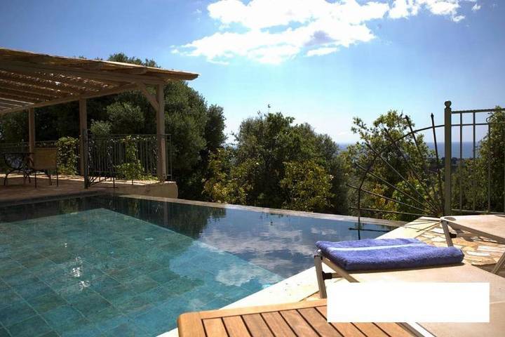 Villa pour 2 personnes, avec balcon et jardin ainsi que piscine et vue dans Skala - 4