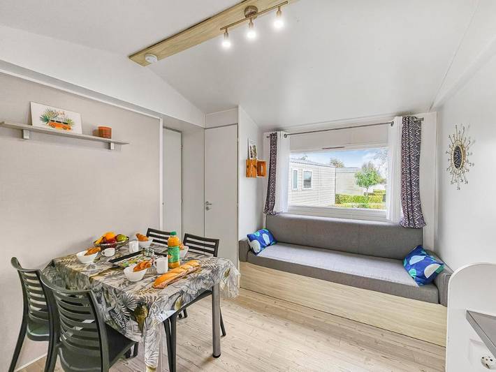 Location de vacances pour 6 personnes, avec piscine ainsi que jardin et jacuzzi à Litteau - 4