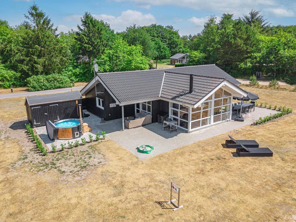 Ferienhaus für 8 Personen & 2 Hunde in Jegum Ferieland - mit Sauna, Whirlpool & Außen-Whirlpool  in Jegum, Jegum Ferieland