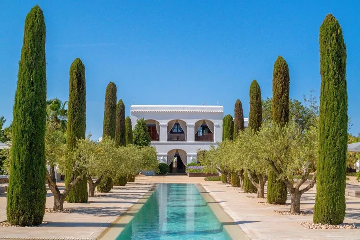Hotel para 2 personas, con piscina y jardín además de sauna y jacuzzi - 1