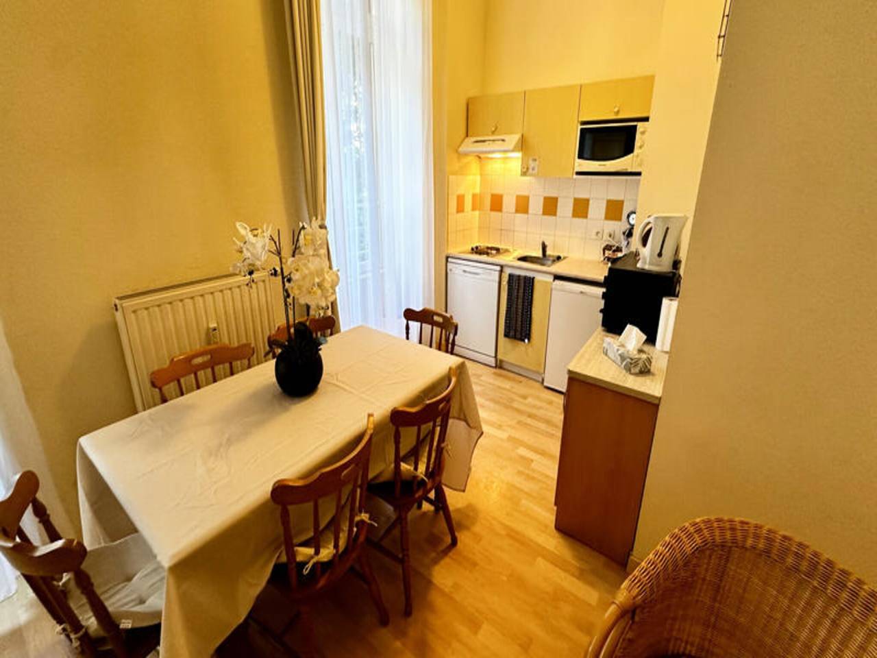 Entire apartment, Apartment in La Bourboule near Spa Baths in La Bourboule, Volcans d'Auvergne Regional Nature Park