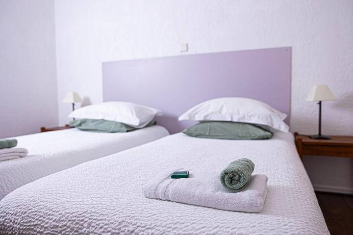 Hôtel pour 2 personnes, avec terrasse, animaux acceptés à Mens - 2