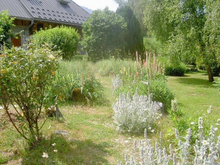 Location de vacances pour 4 personnes, avec vue et jardin à Le Noyer - 3