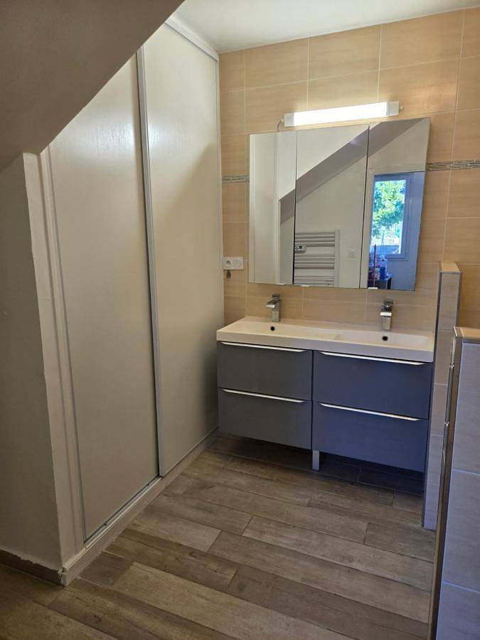 Gîte pour 4 personnes, avec jardin dans Base Nature François Léotard - 4