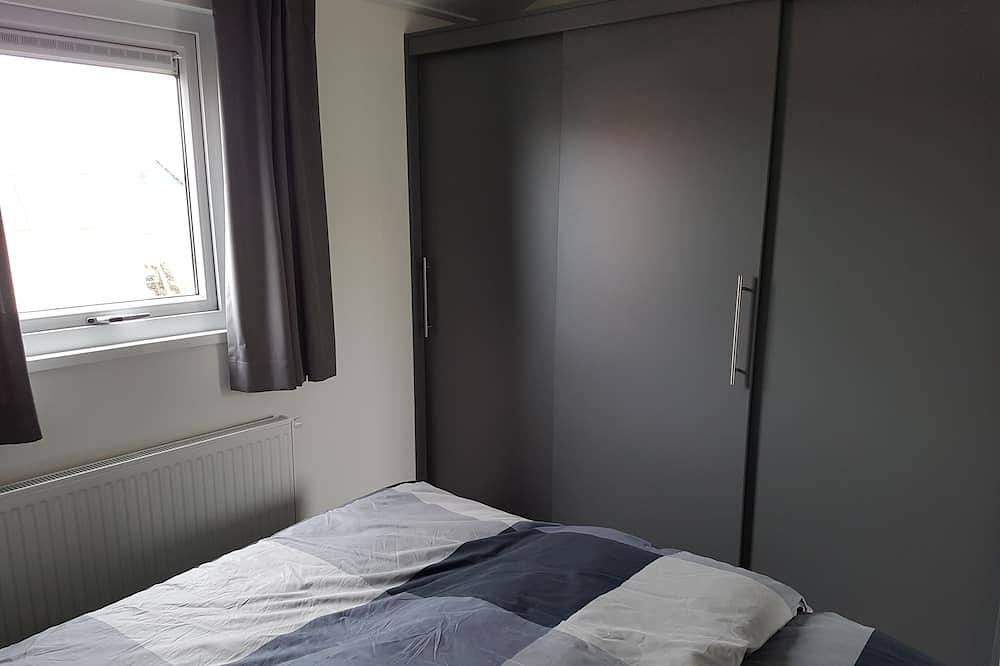Chalet de luxe pour 4 p sur le parc de vacances Zonnedorp (Renesse, Pays-Bas) in Plage de Renesse, Renesse