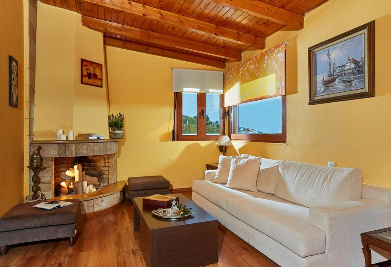 Appartement entier, Stylish pool side apartment with stunning sea view – Ru in Lygaria, Achlada