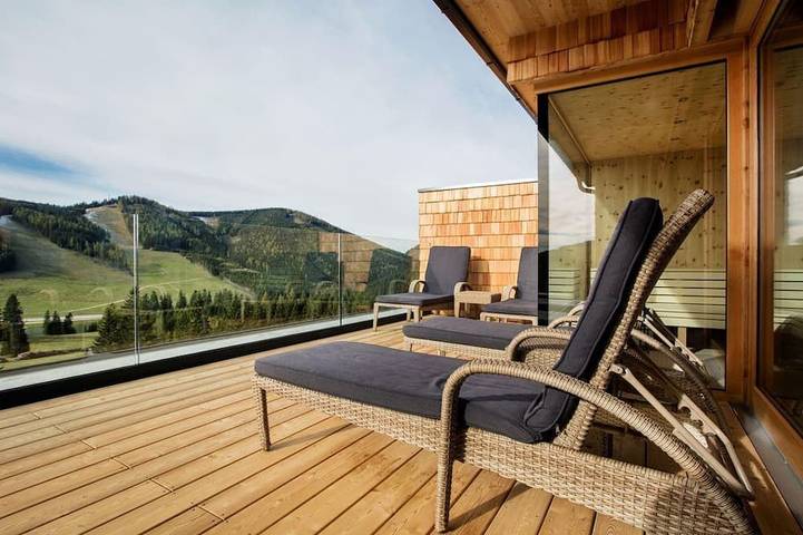 Ferienhaus für 6 Personen, mit Garten und Whirlpool sowie Sauna und Pool