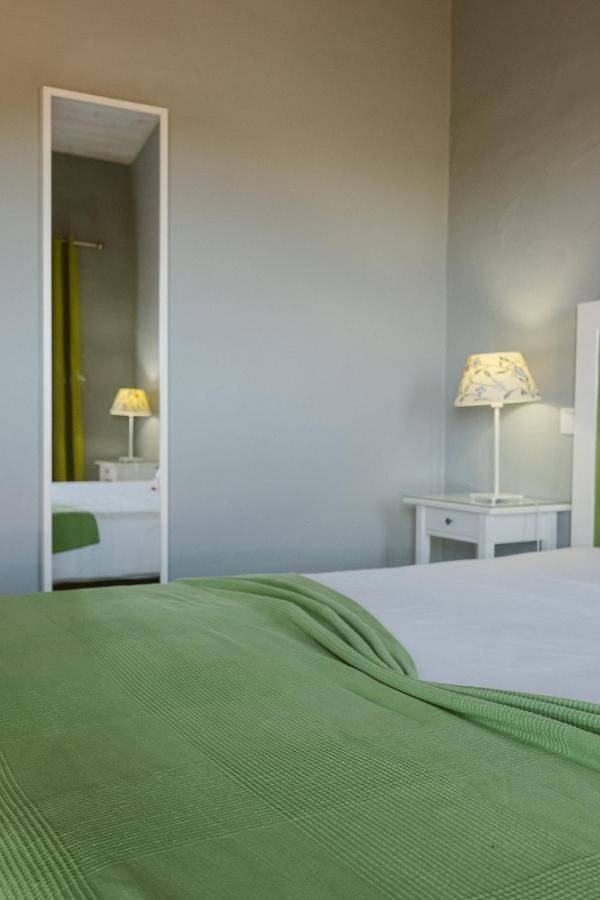 Hôtel pour 5 personnes, avec piscine et bassin pour enfant ainsi que jacuzzi et jardin à Algoz - 2