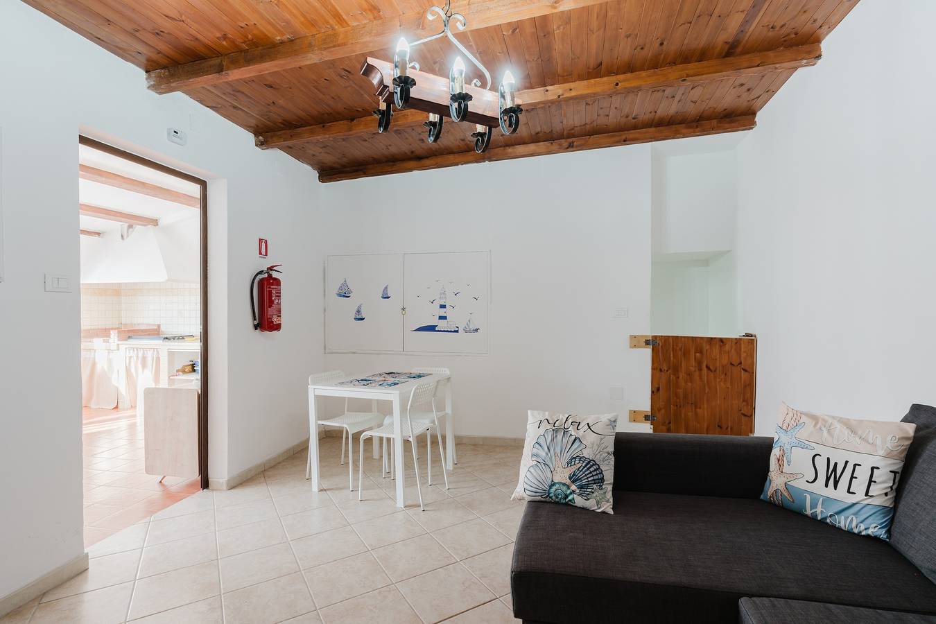 Ganze Wohnung, Ferienwohnung 'Perla Marina Primo Piano' mit Balkon, Wlan und Klimaanlage in Trappeto, Palermo Provinz