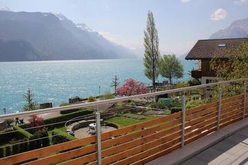Ferienwohnung für 4 Personen, mit Terrasse und Seeblick, mit Haustier in Brienz