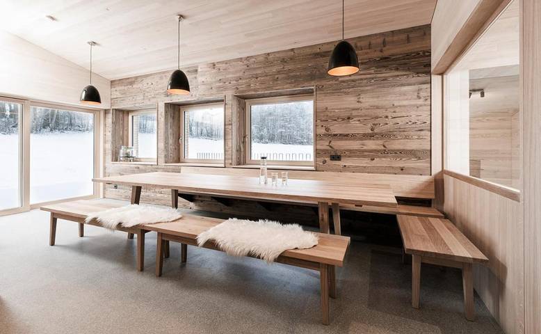 Ferienhaus für 14 Personen, mit Terrasse und Garten sowie Sauna und Ausblick in Mellau