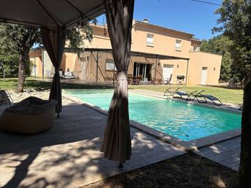 Gîte pour 6 personnes à Labastide-de-Virac