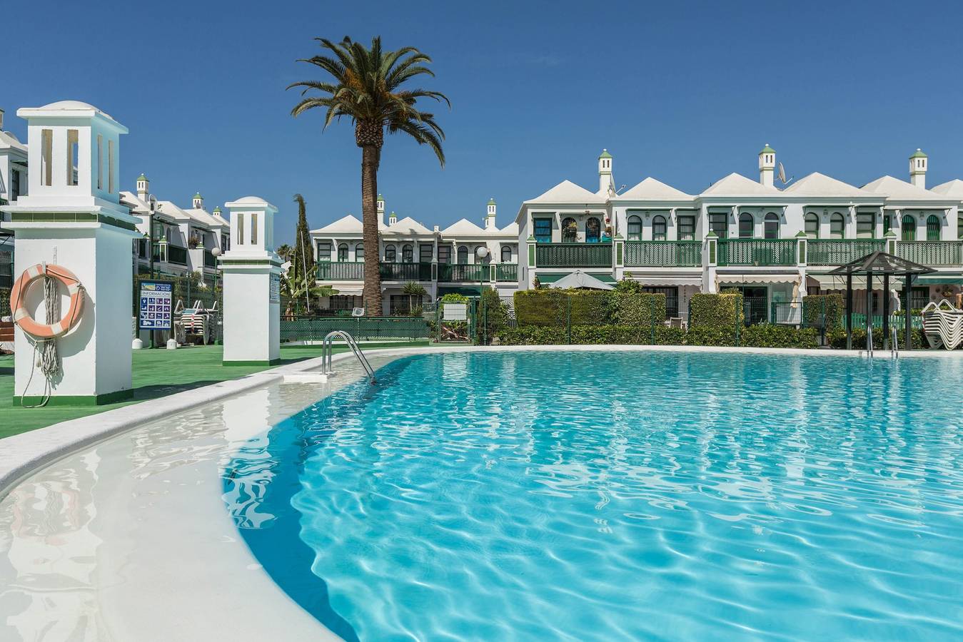 Ferienhaus "Bungalow Dunaflor Verde Maspalomas" mit Balkon, Gemeinschaftsterrasse & Pool in Campo Internacional, San Bartolomé de Tirajana