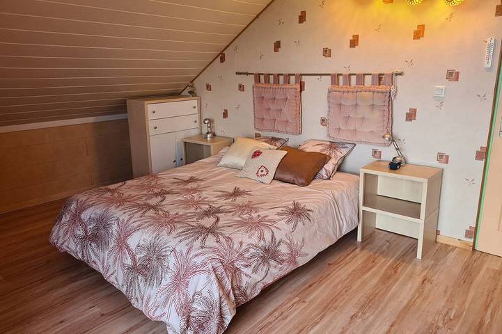 Gîte pour 6 personnes, avec terrasse à Anould - 2