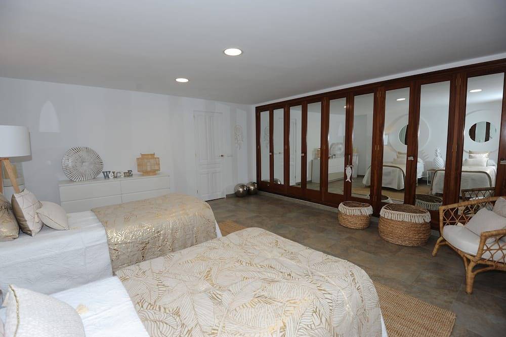 Luxusvilla mit Pool, Schaukeln, Fitnessraum, Whirlpool, Billard, Tischfußball in Son Gual, Palma