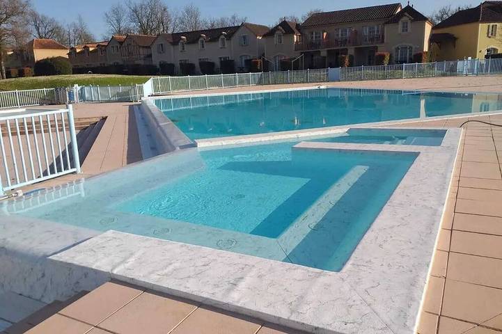 Appartement de vacances pour 4 personnes, avec jacuzzi ainsi que piscine et jardin - 1