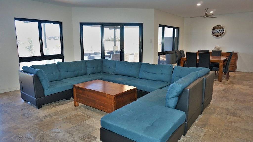 27 Corella Court - Mit Pool in Exmouth, Western Australia