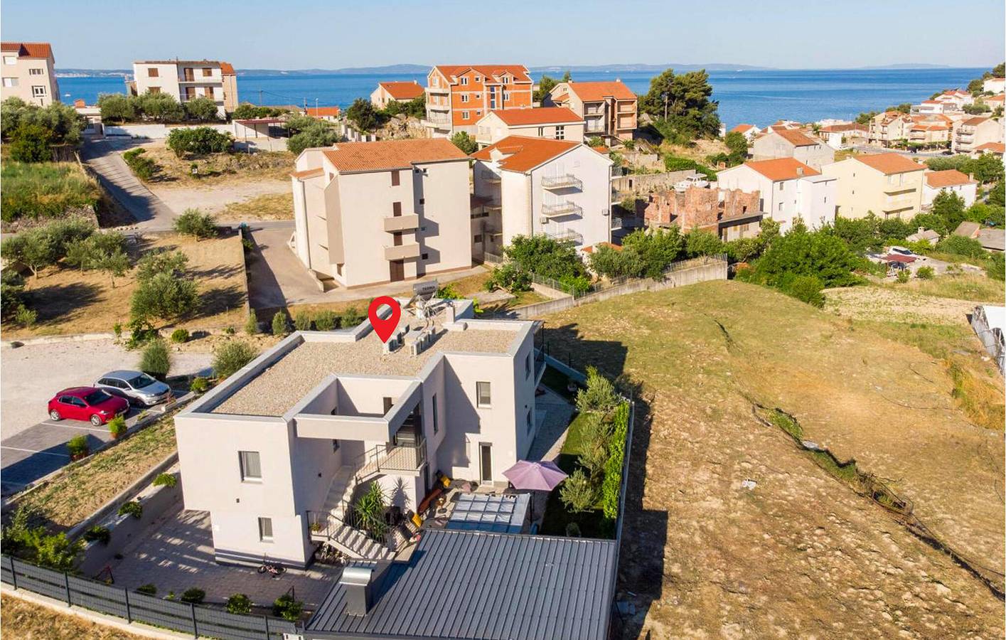 Apartamento vacacional entero, Encantador apartamento de 2 dormitorios con terraza, a 500 m de la playa in Grljevac (Podstrana), Podstrana