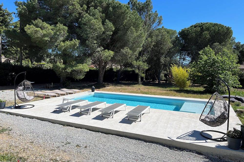 Vacation home for 8-10 people in Pennautier, Carcassonne region