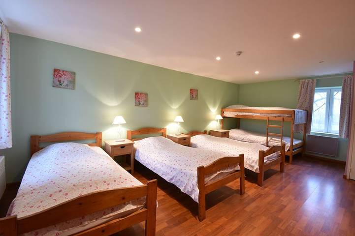 Location de vacances pour 21 personnes, avec jardin à Belle-et-Houllefort - 3