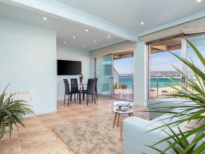 Location de vacances pour 4 personnes, avec Vue sur l’océan ainsi que Terrasse et Jardin à Palamós