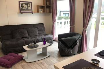 Maison de campagne pour 4 personnes, avec terrasse et jardin à Caurel